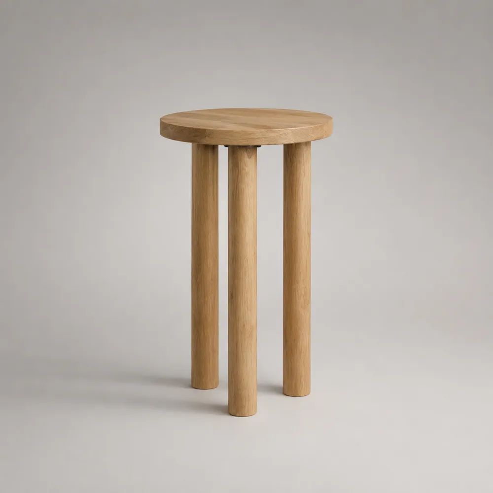 Runder Beistelltisch aus massiver Eiche, Natur, Ø 35 × H 60 cm, mit 3 Beinen