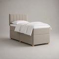 Boxspringbett 120 x 200 cm mit Taschenfederkernmatratze, Stoffbezug und gepolstertem Kopfteil, Beige